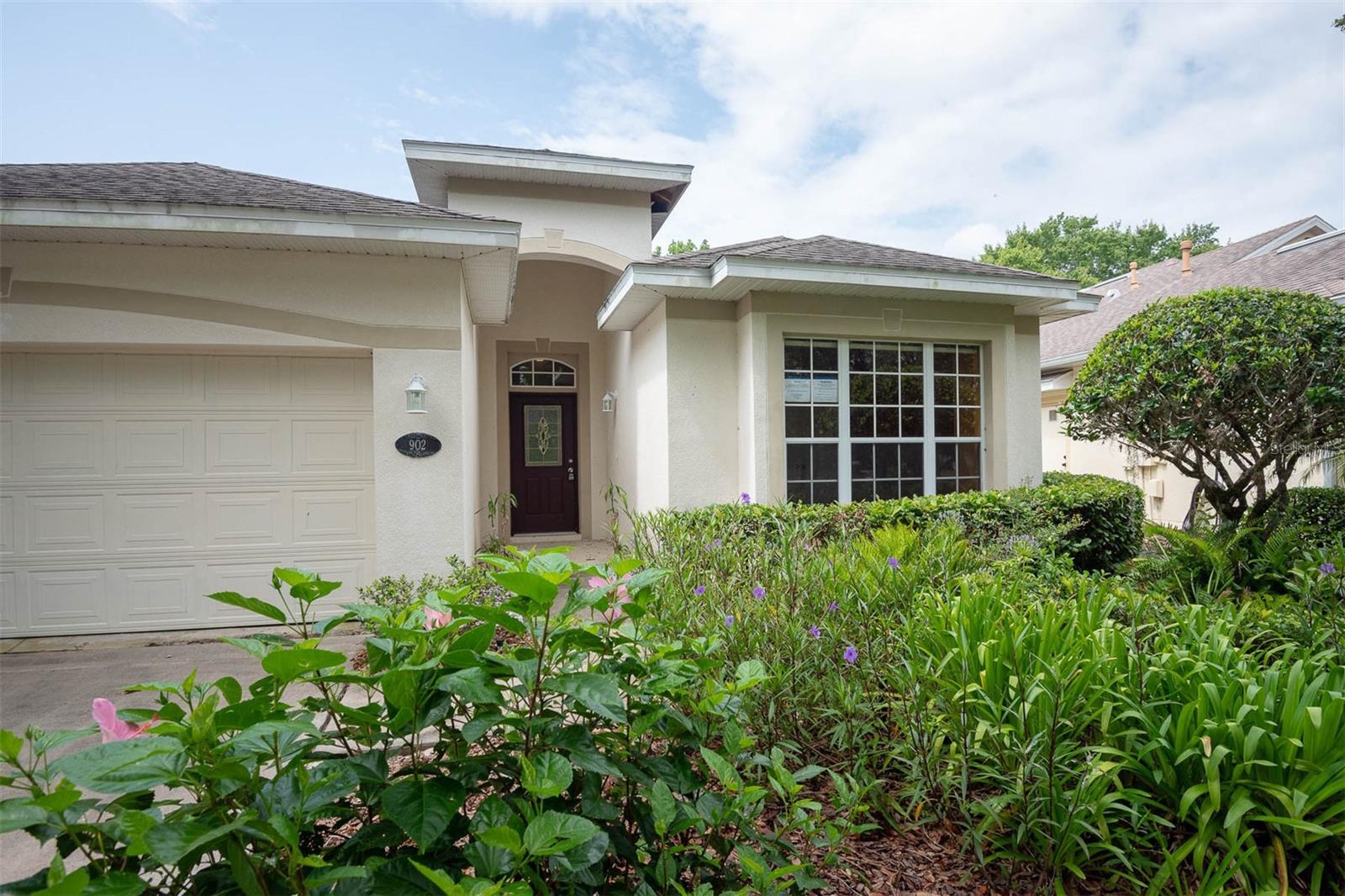 902 HERON POINT CIRCLE