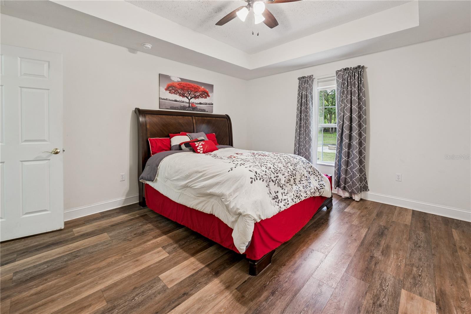 QUAD HOLDI - Residential