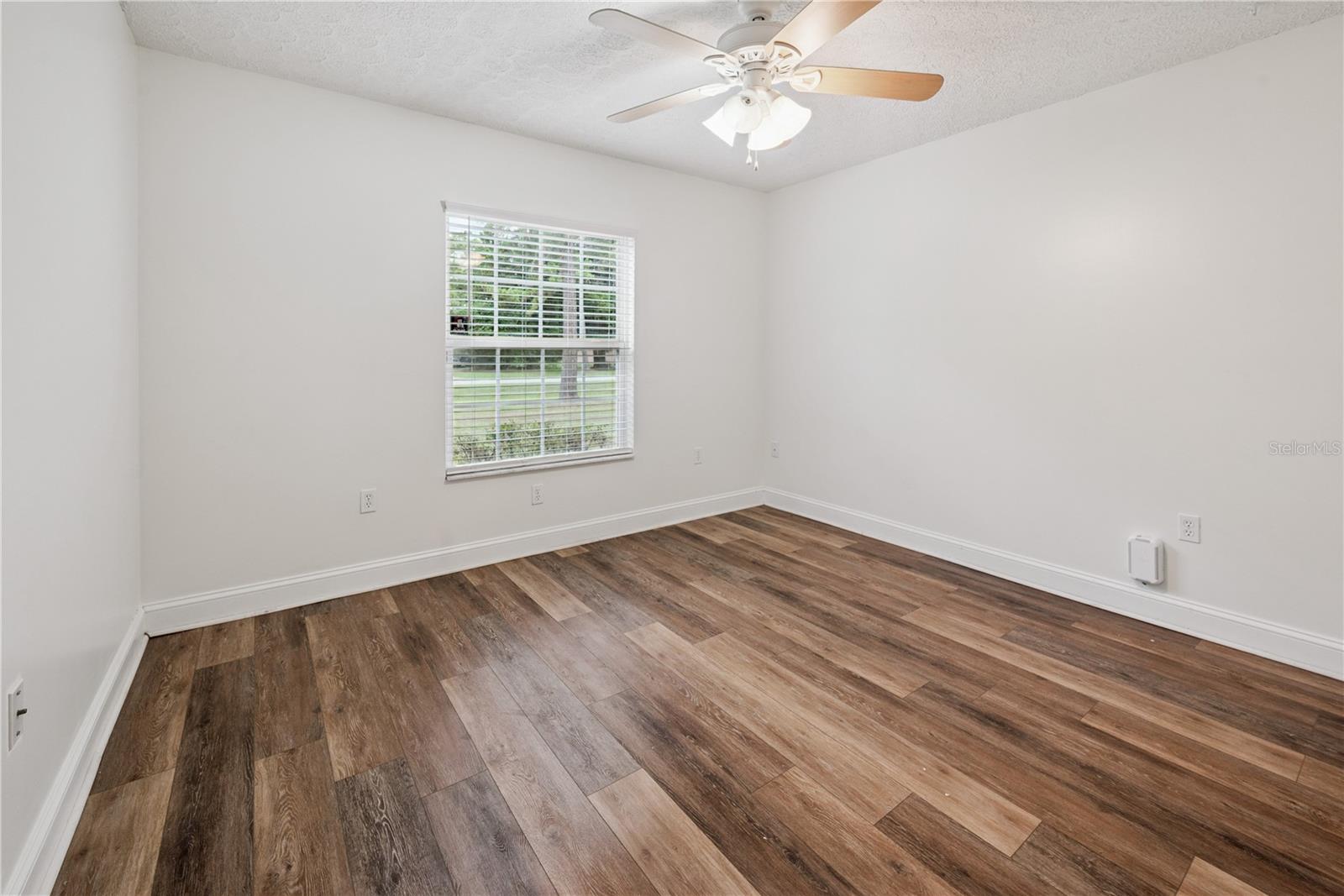 QUAD HOLDI - Residential