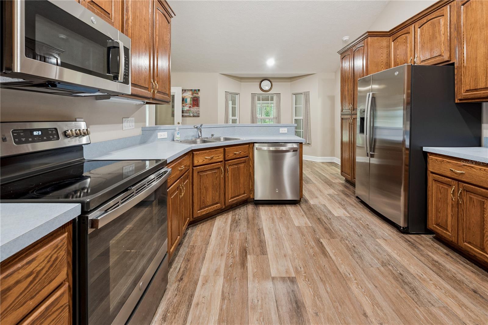 QUAD HOLDI - Residential