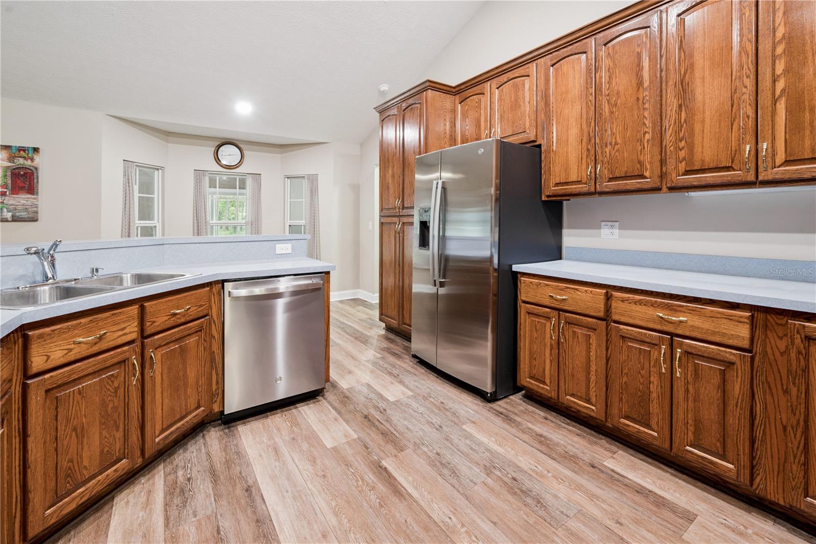 QUAD HOLDI - Residential