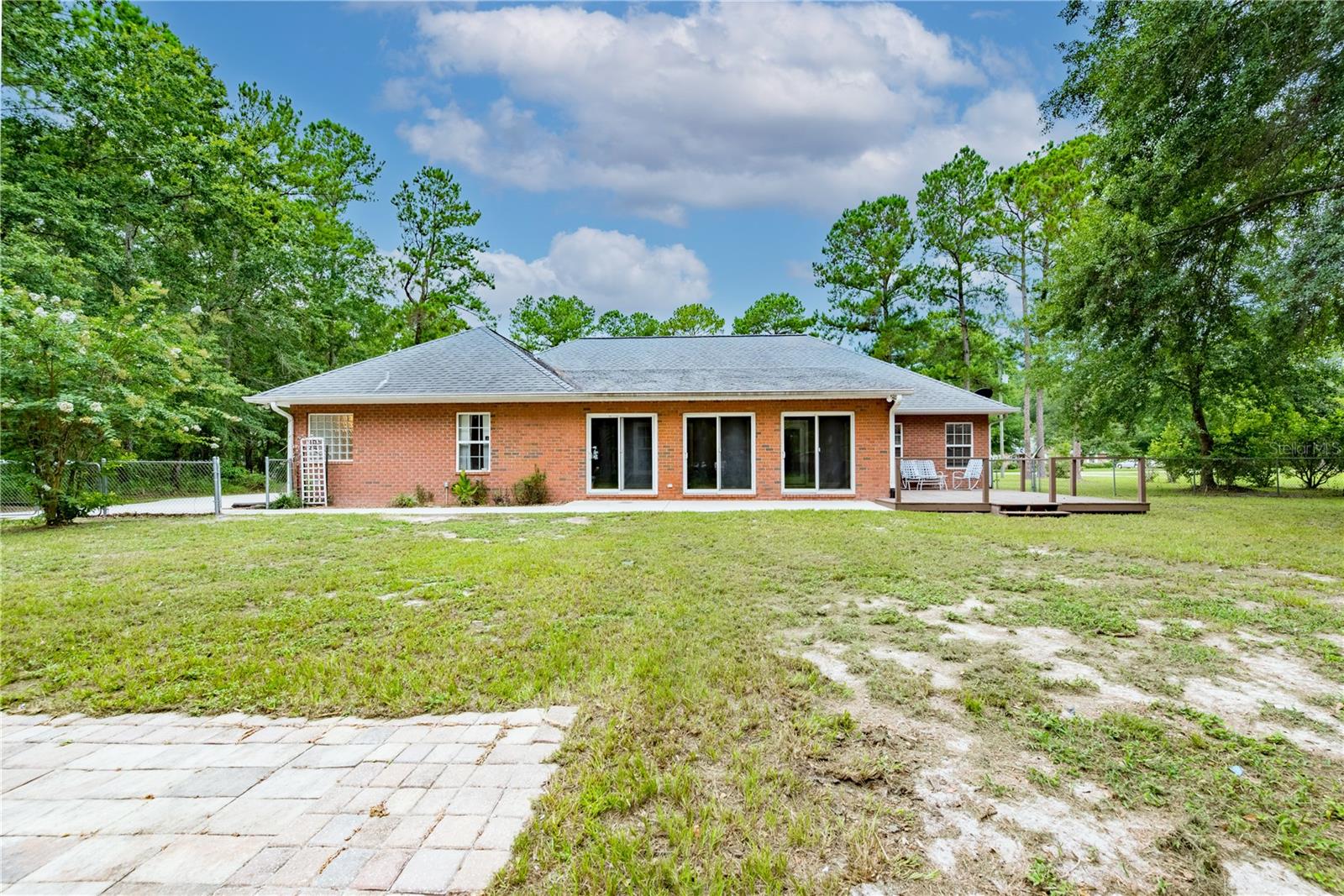 QUAD HOLDI - Residential