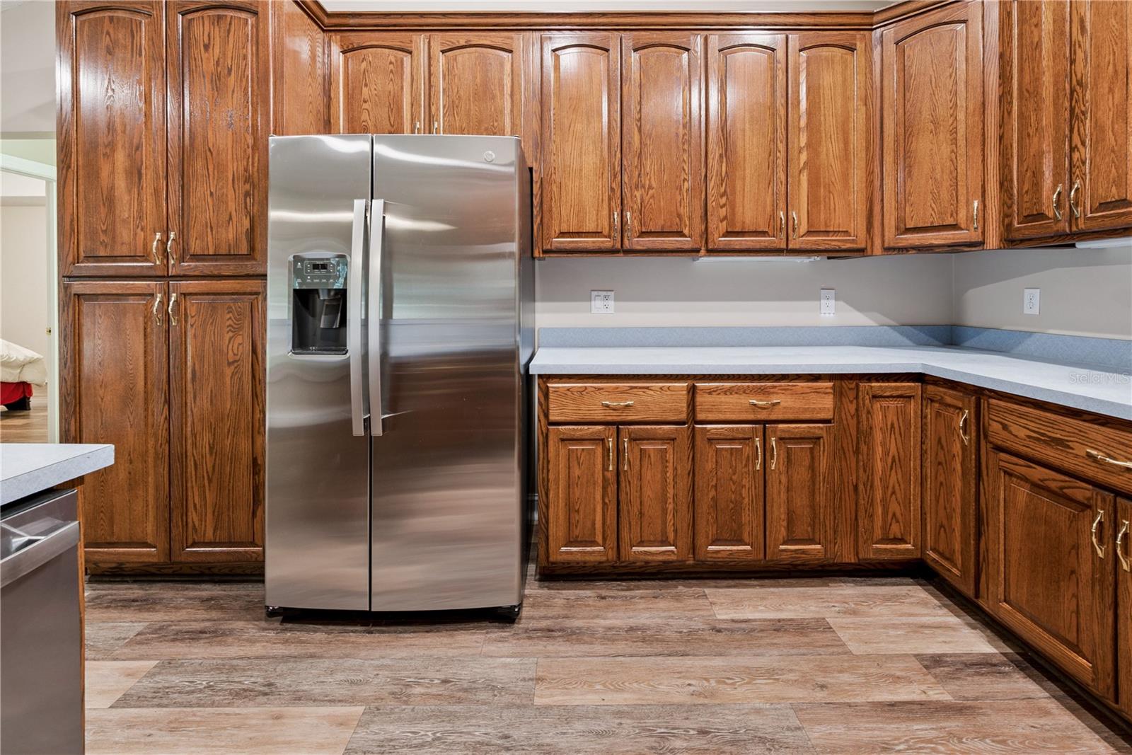 QUAD HOLDI - Residential