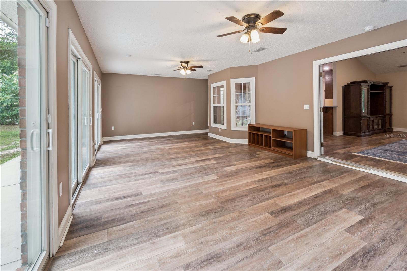 QUAD HOLDI - Residential