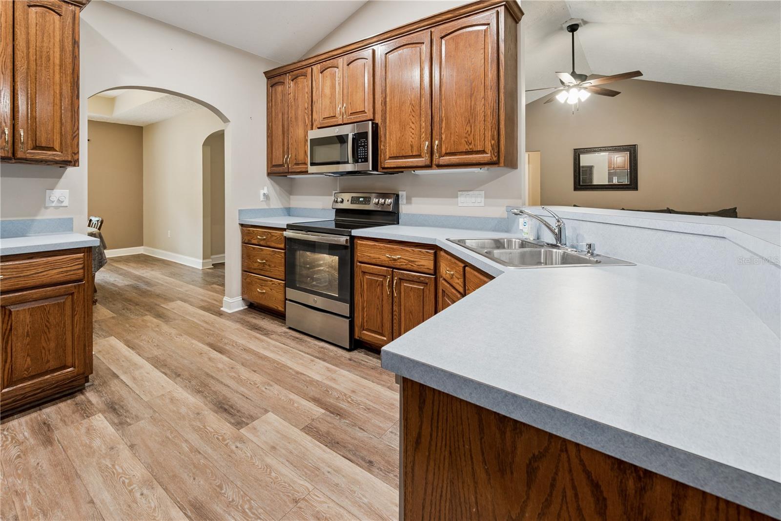 QUAD HOLDI - Residential