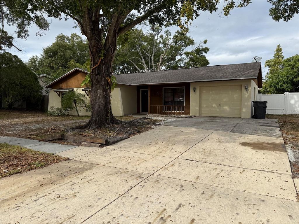 Photo of 8221 Malvern Circle, Tampa, FL 33634 (MLS # TB8461654)