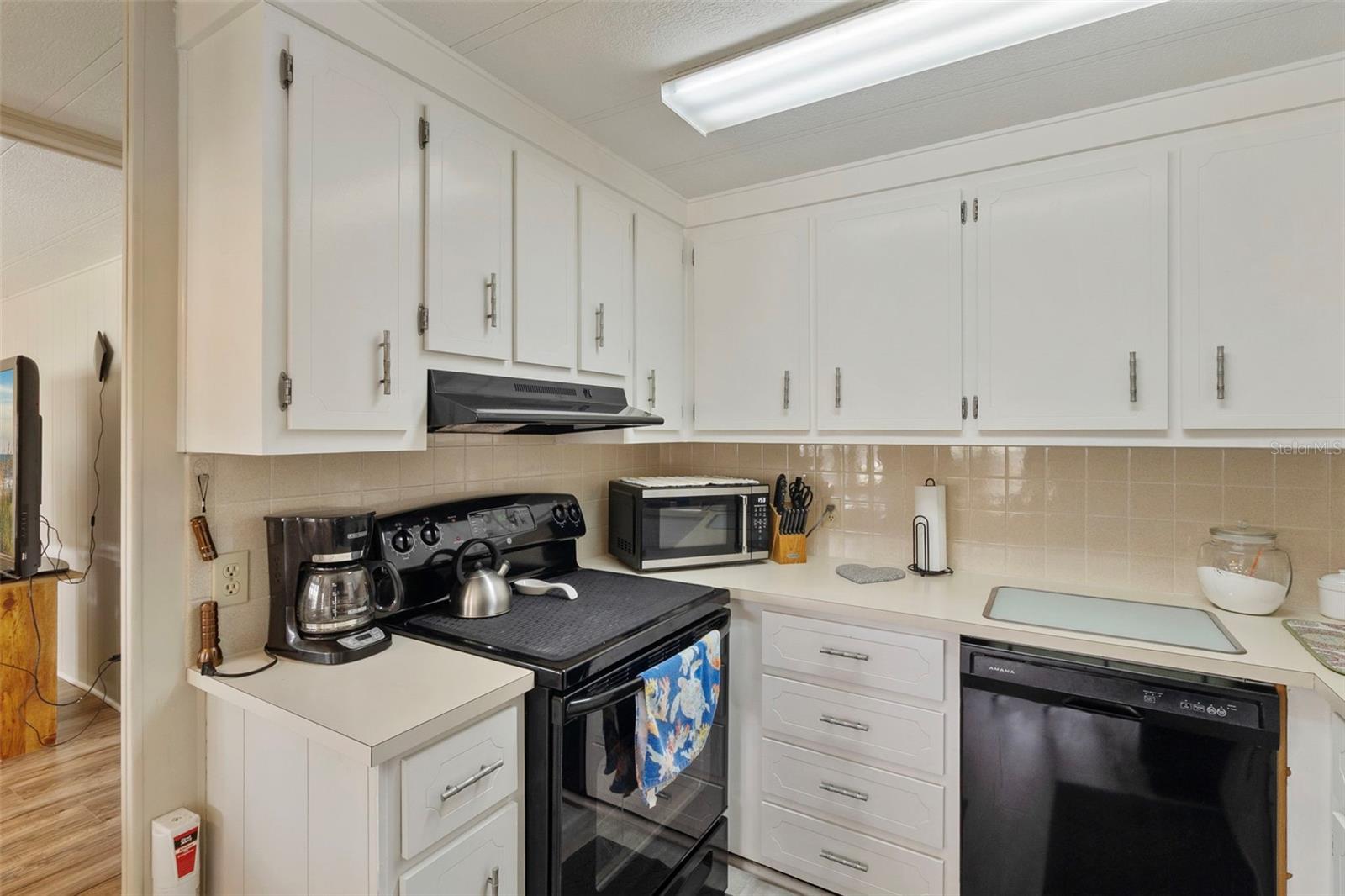 MAPLE LEAF ESTATES - Residential