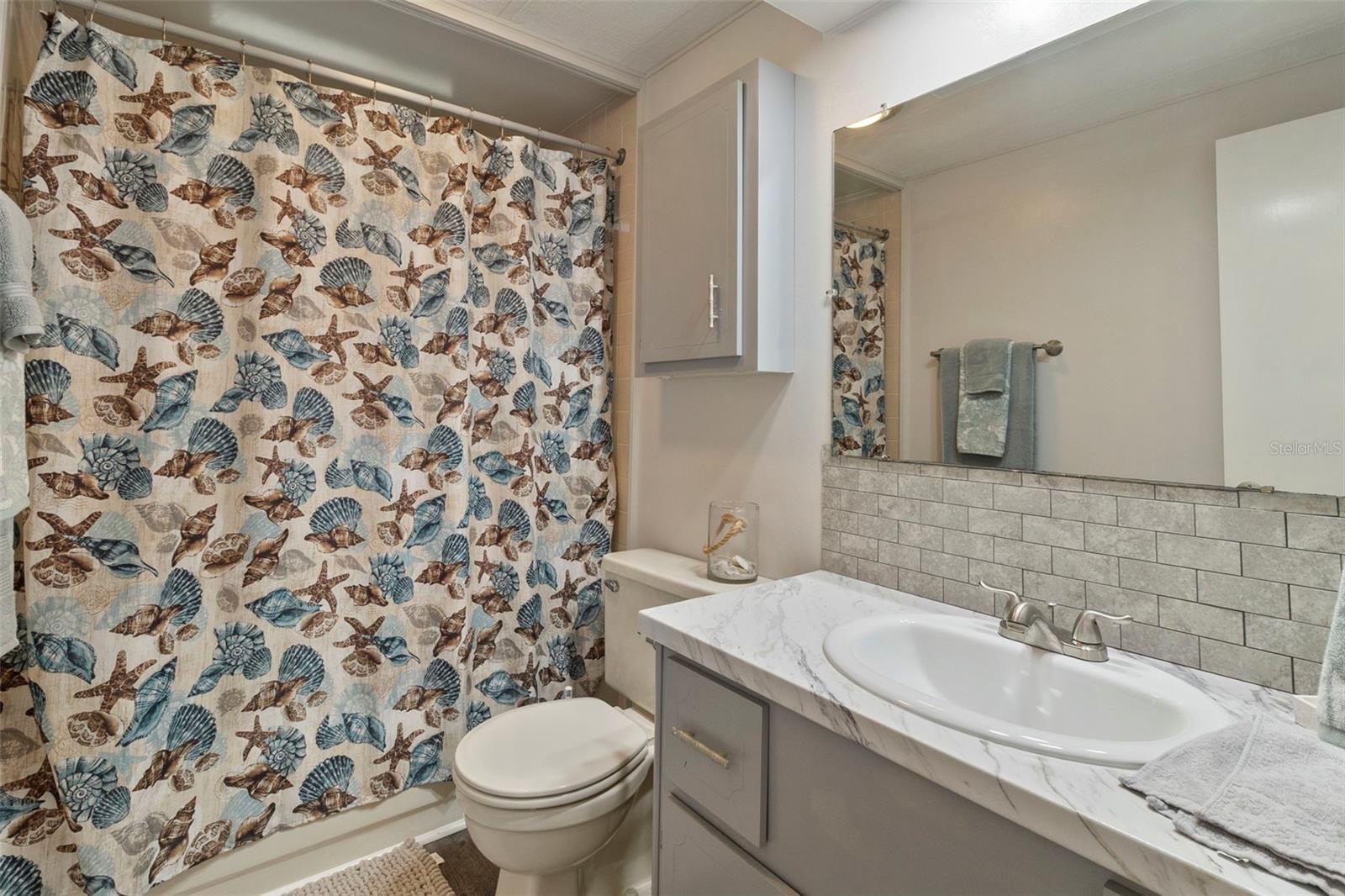 MAPLE LEAF ESTATES - Residential