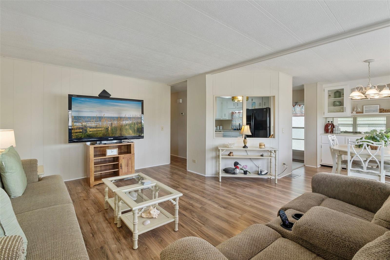 MAPLE LEAF ESTATES - Residential
