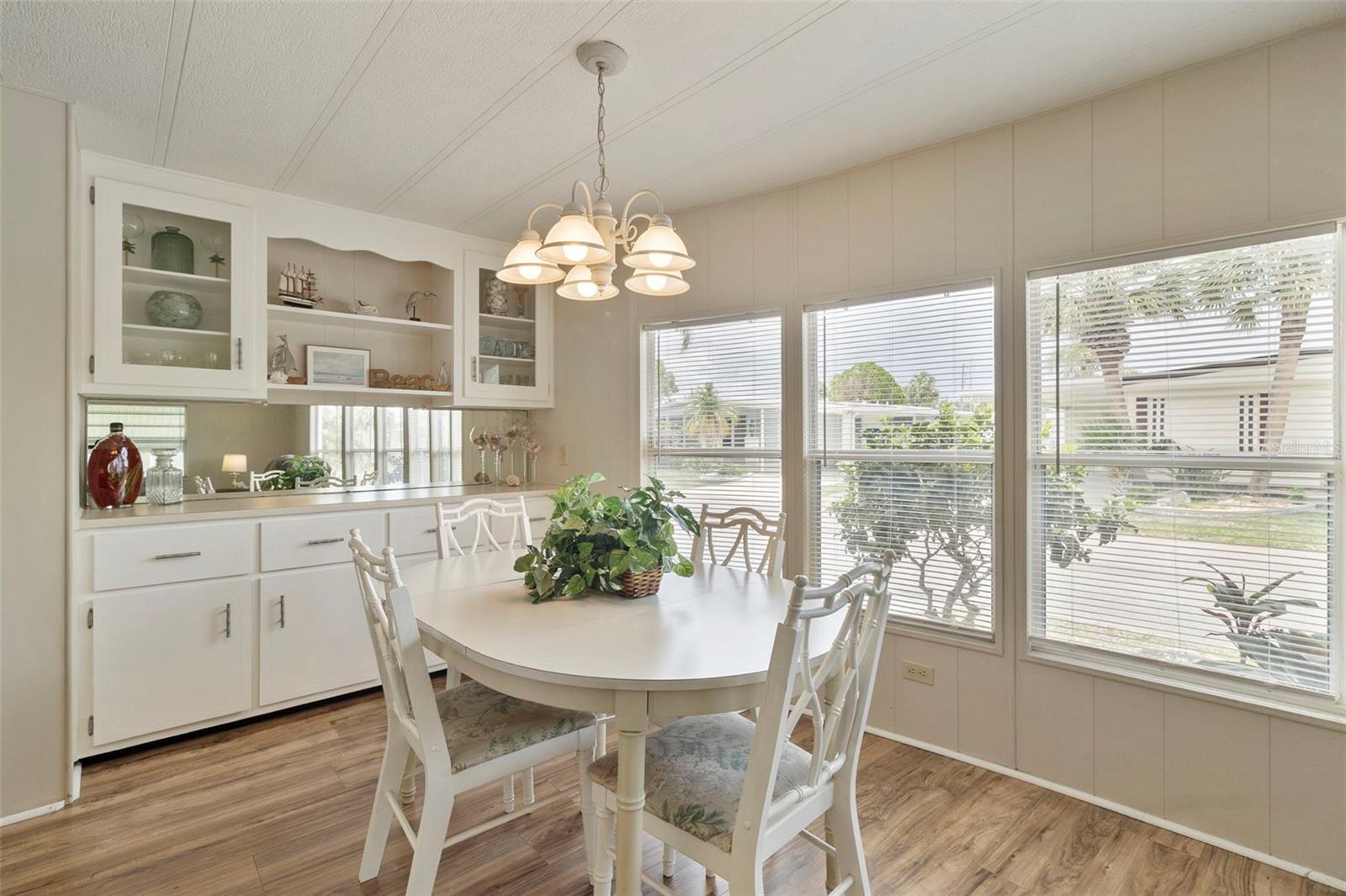MAPLE LEAF ESTATES - Residential