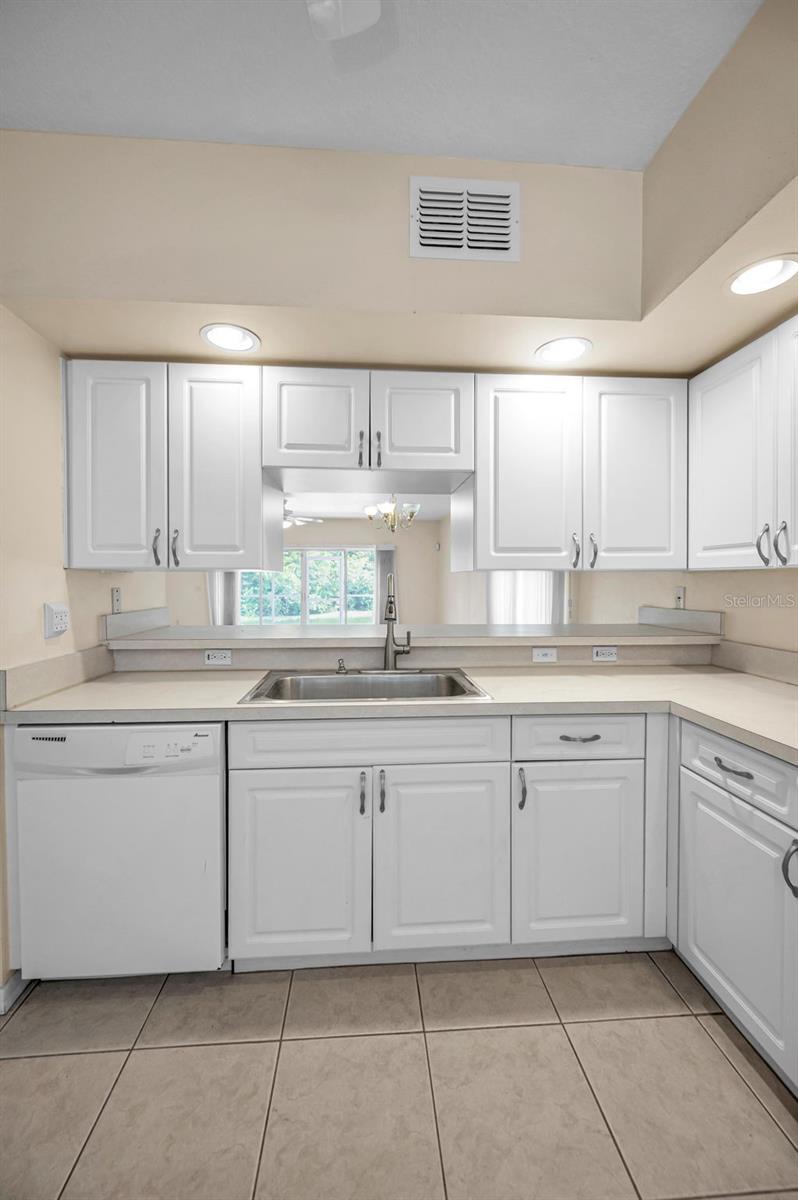 EAST BAY GOLF VILLAS AT WATER VIEW CONDO - Residential