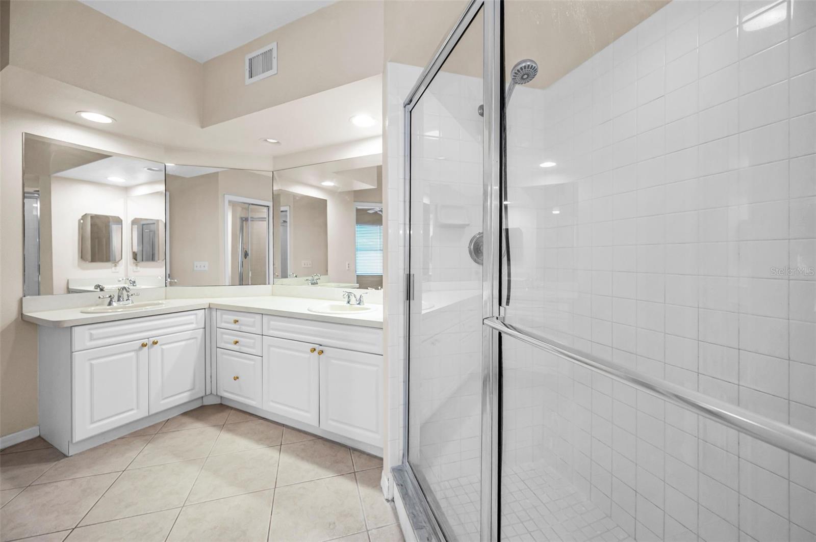 EAST BAY GOLF VILLAS AT WATER VIEW CONDO - Residential
