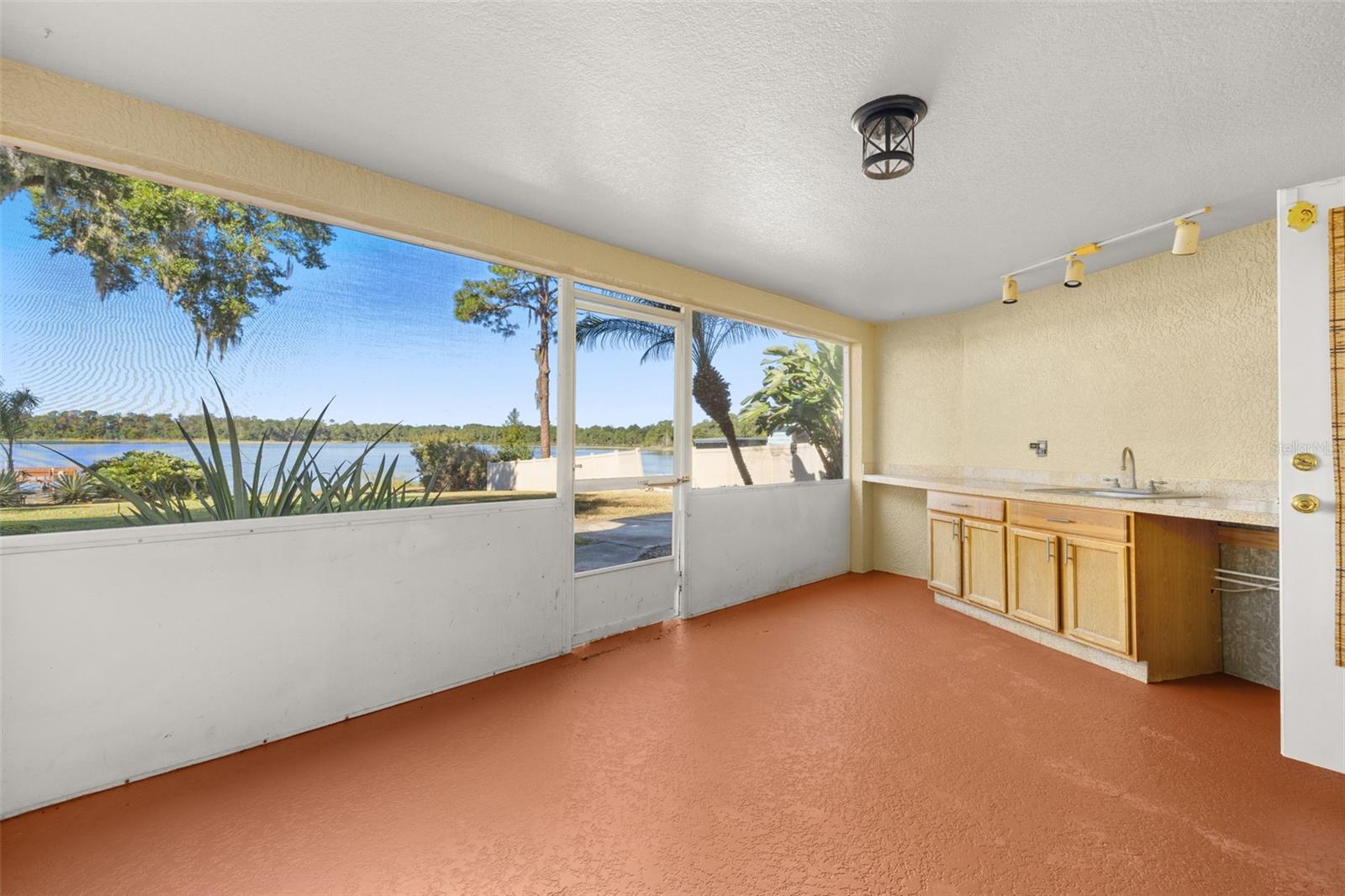 SILVER BEACH HEIGHTS - Residential