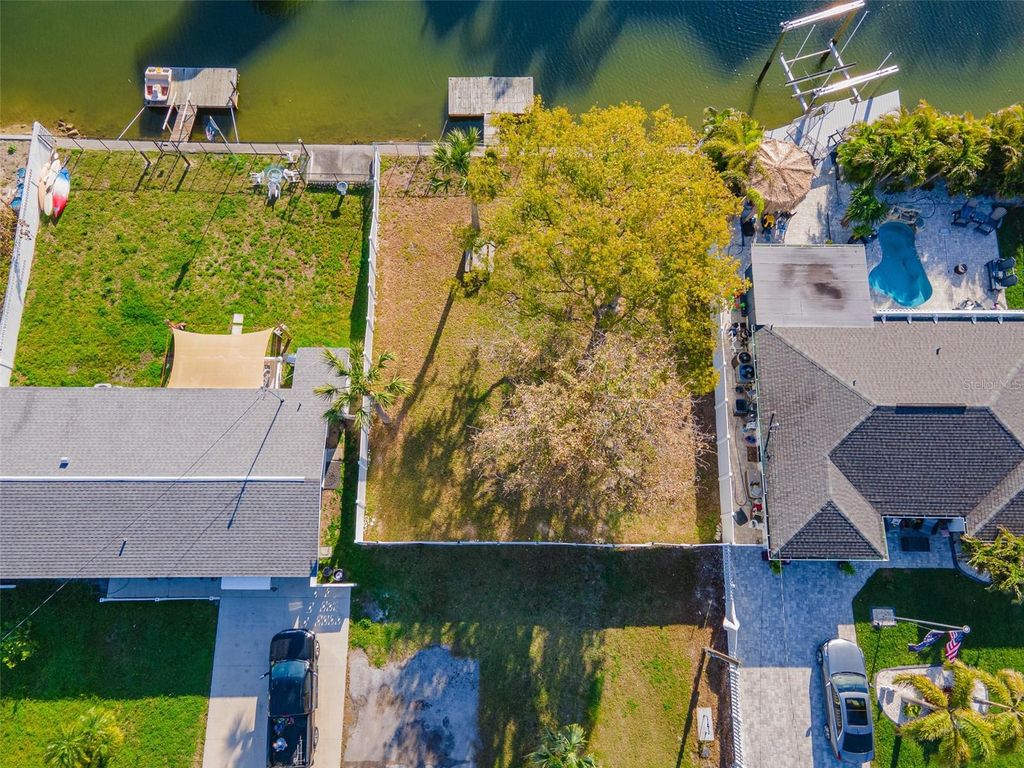 Photo of 13916 Berkowitz Avenue, Hudson, FL 34667 (MLS # W7873197)