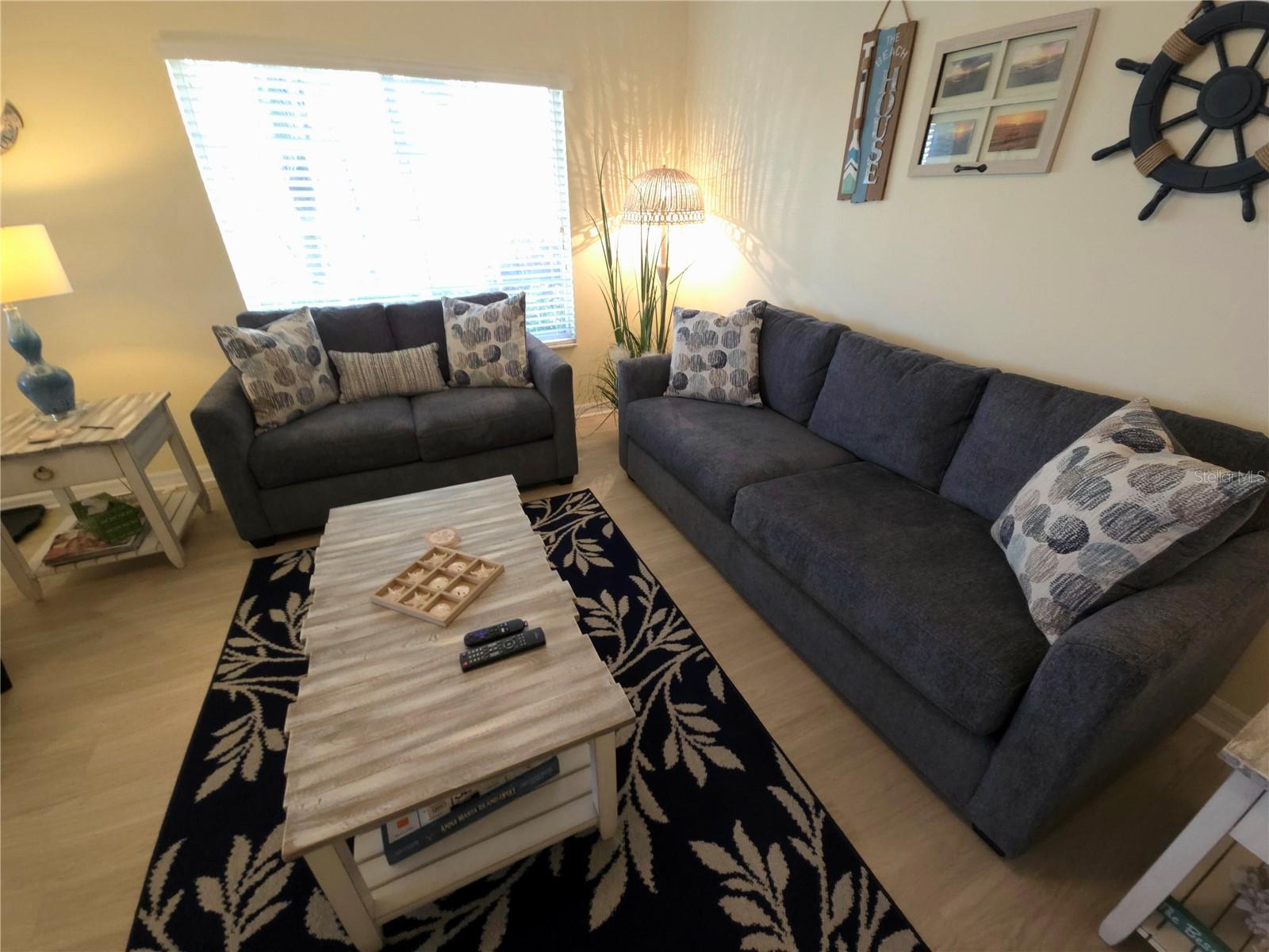 LAKESIDE VILLAGE TOWNHOME - Residential