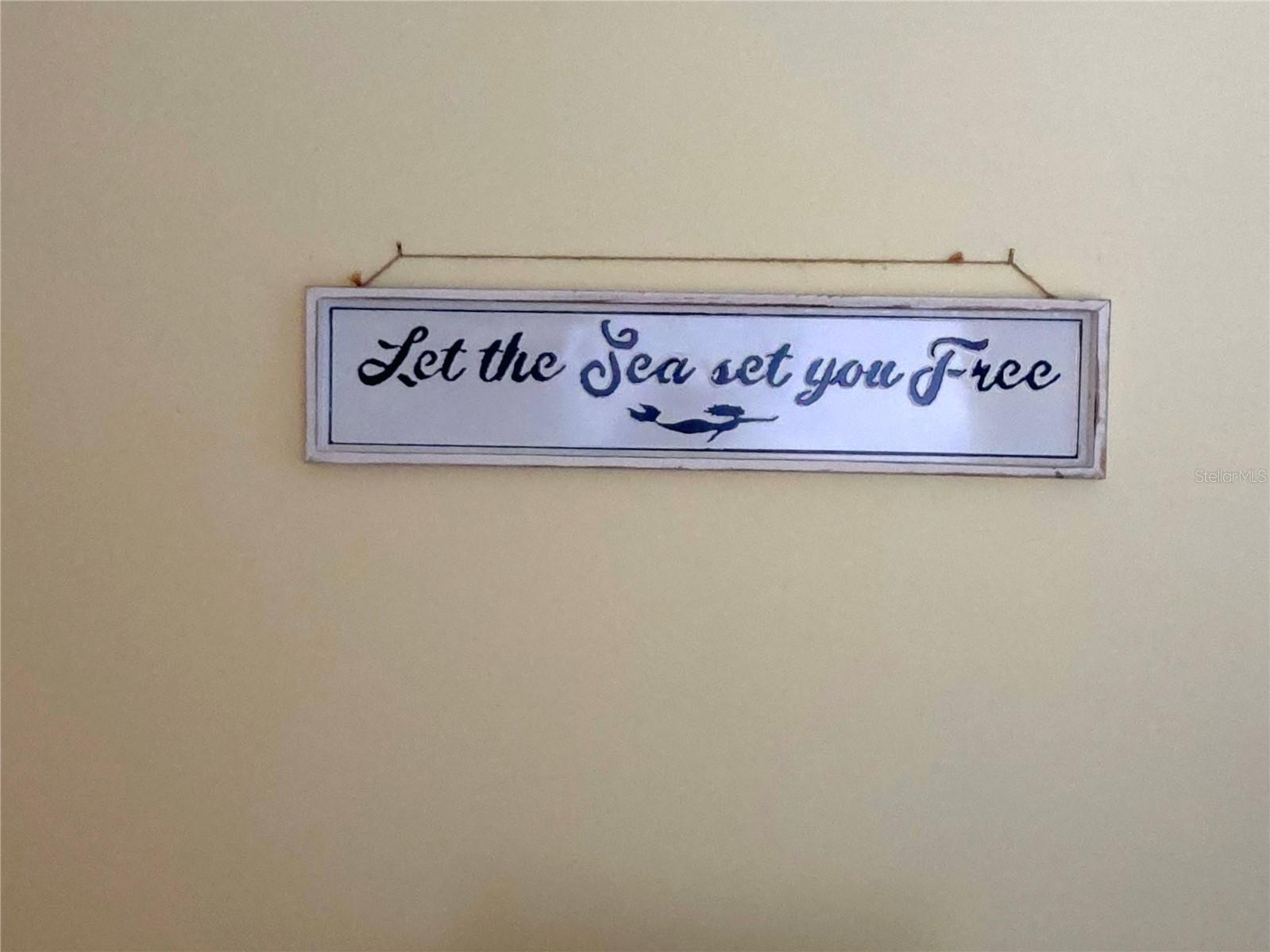 LAKESIDE VILLAGE TOWNHOME - Residential