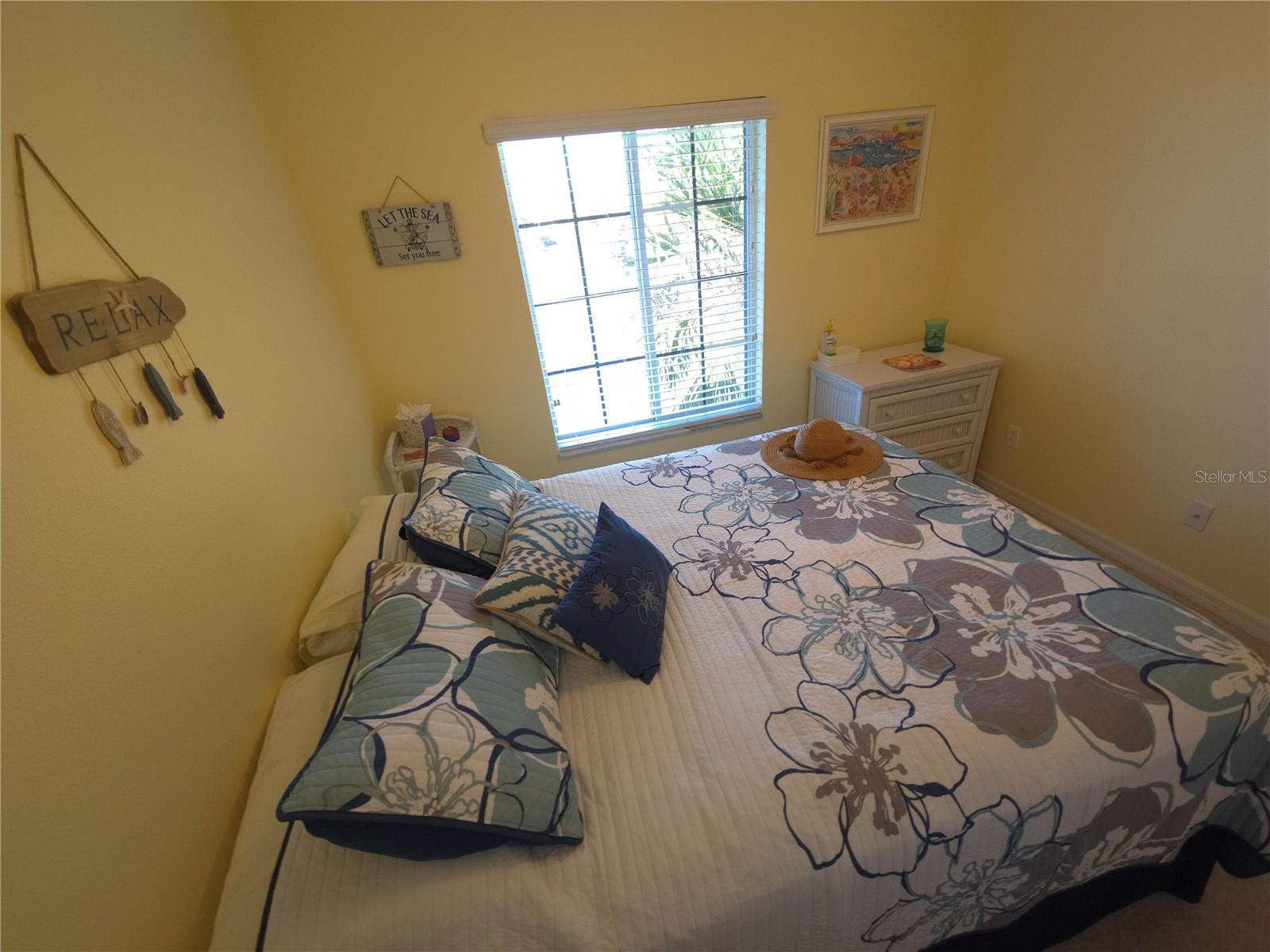 LAKESIDE VILLAGE TOWNHOME - Residential