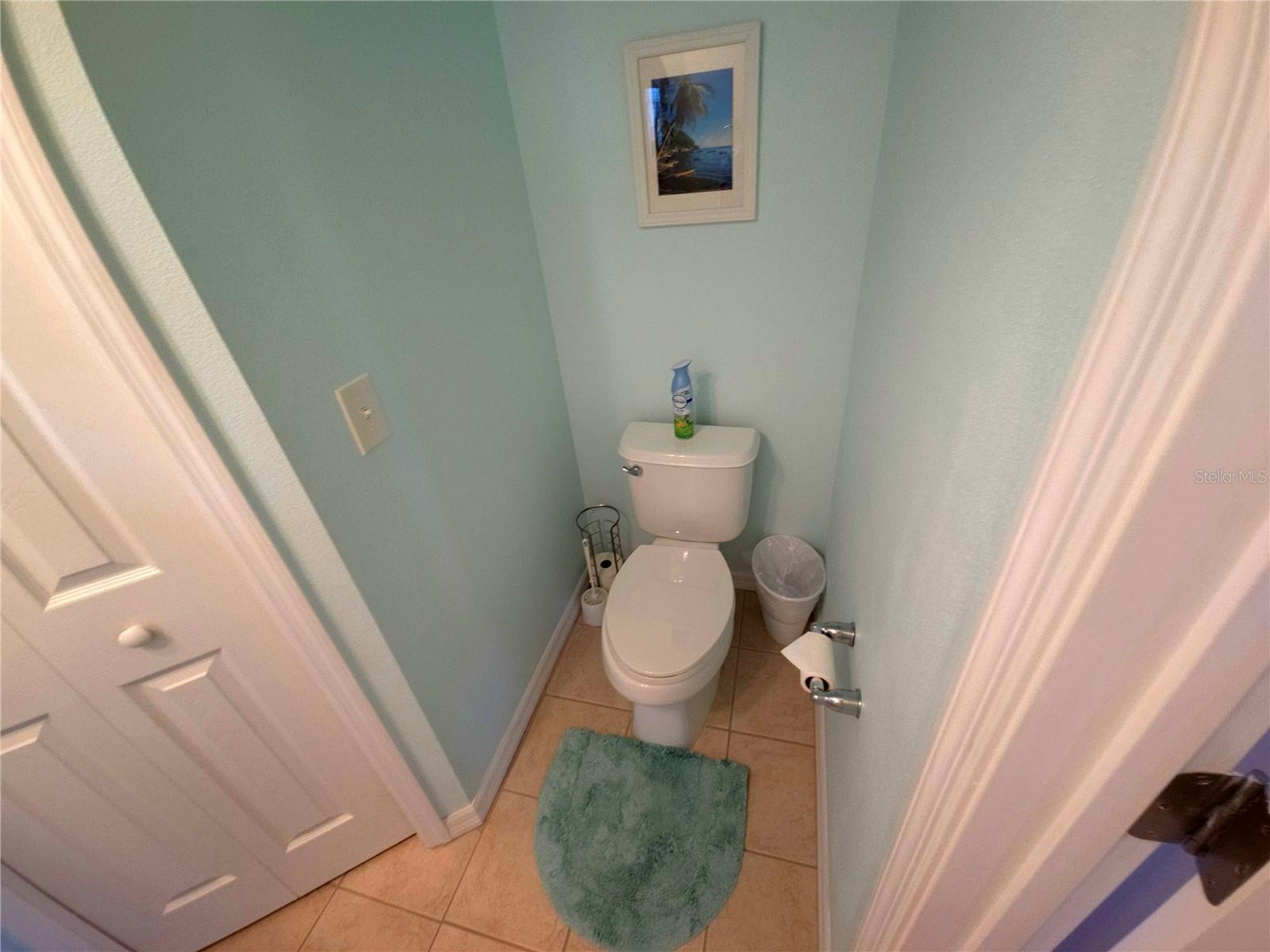 LAKESIDE VILLAGE TOWNHOME - Residential