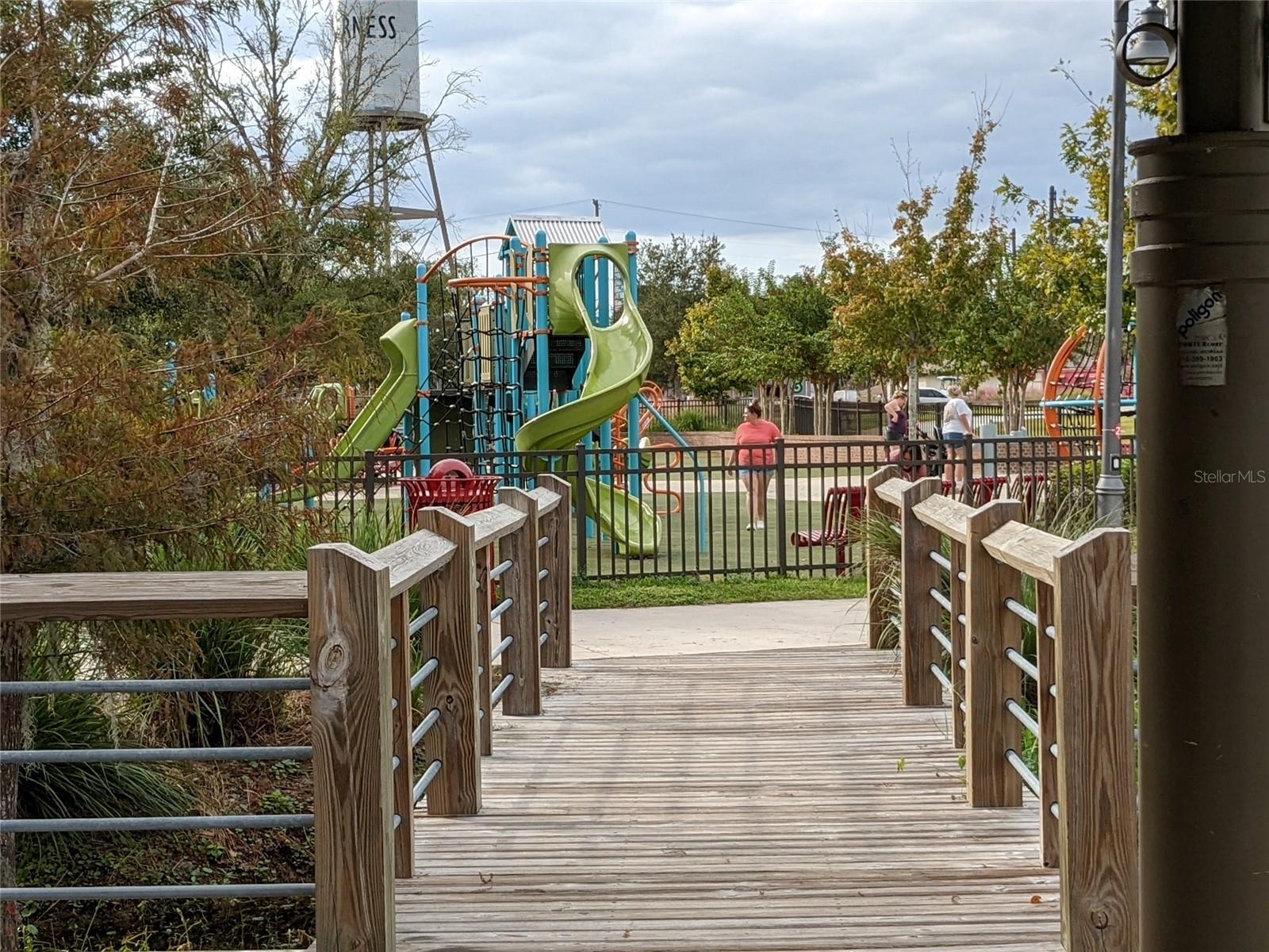 INVERNESS HIGHLANDS WEST - Residential