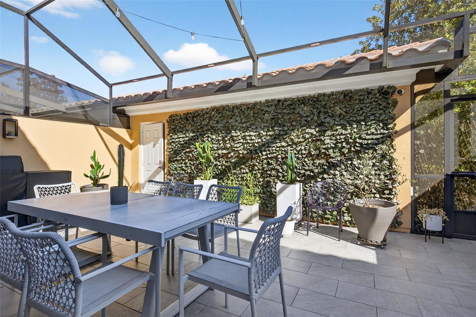 VILLAGEWALK/LK NONAA 01B - Residential