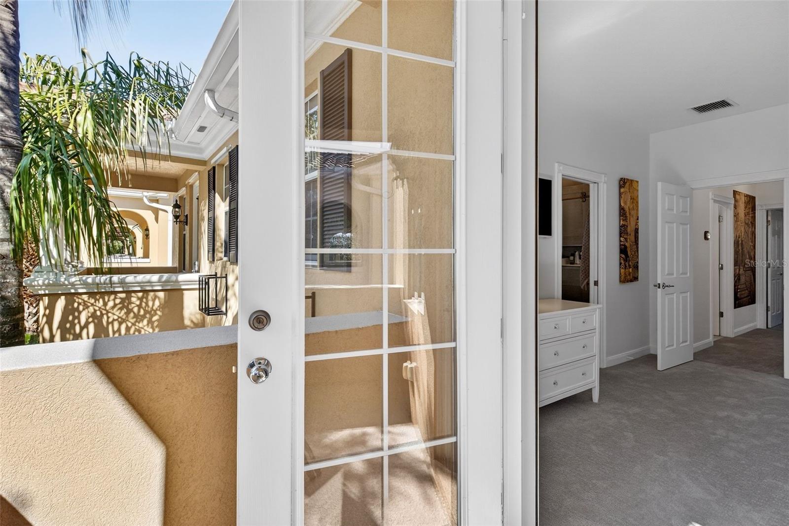 VILLAGEWALK/LK NONAA 01B - Residential