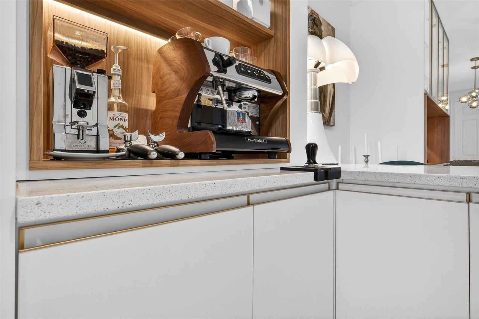 VILLAGEWALK/LK NONAA 01B - Residential