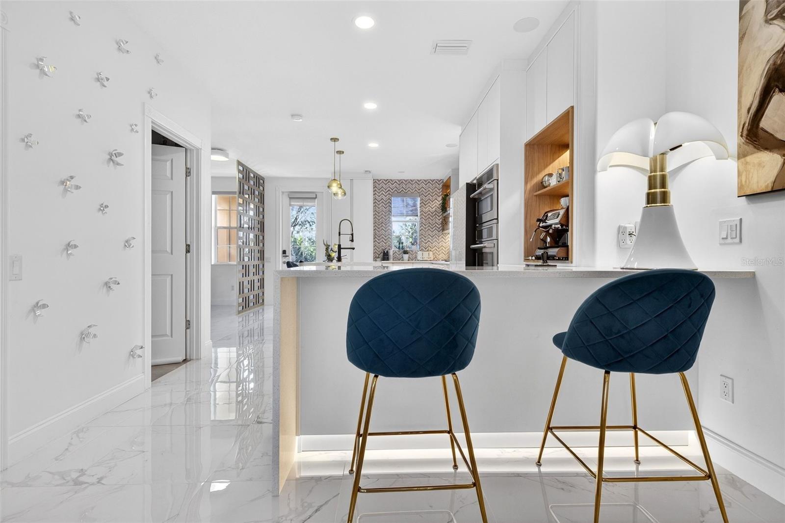 VILLAGEWALK/LK NONAA 01B - Residential