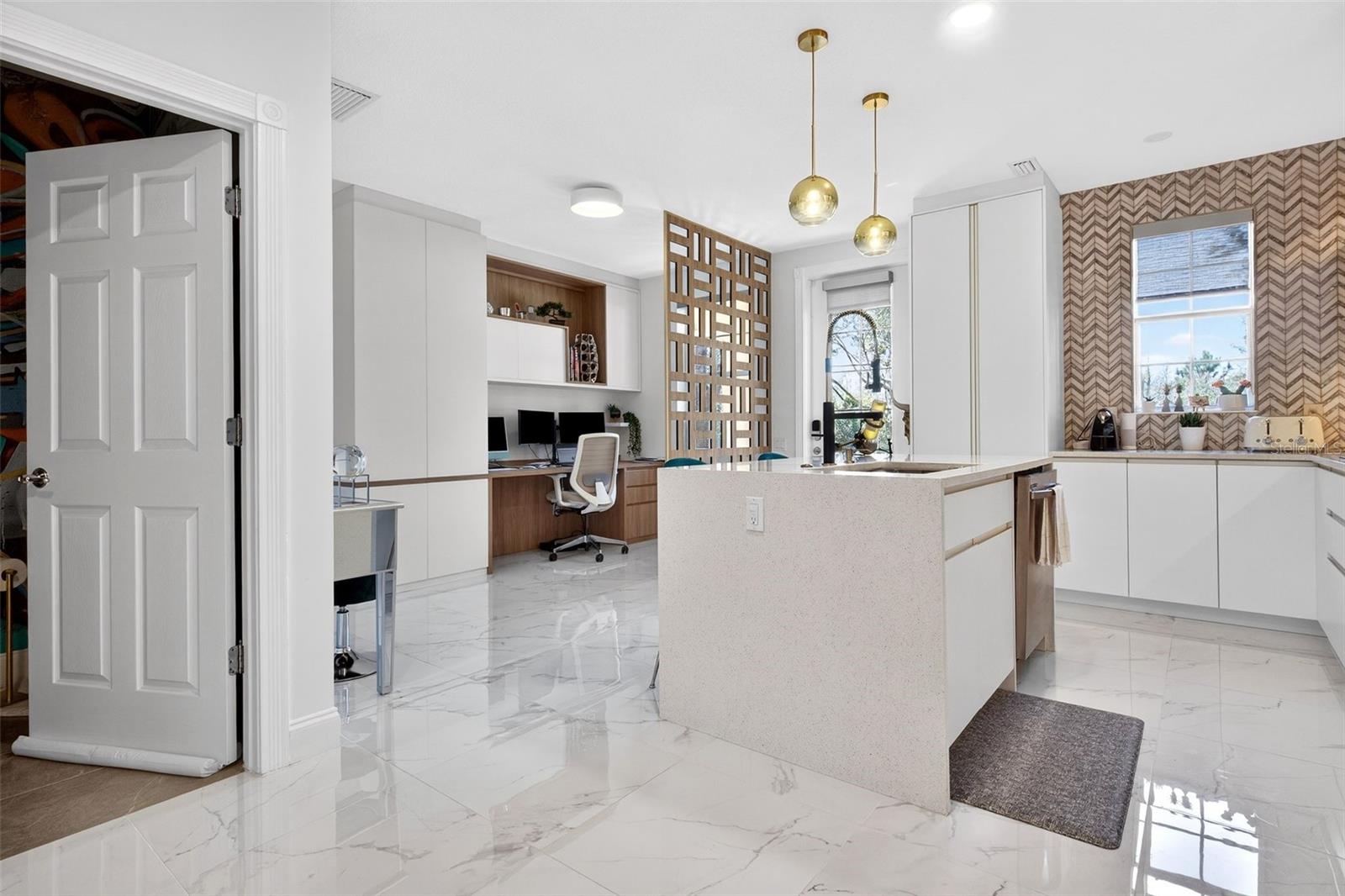 VILLAGEWALK/LK NONAA 01B - Residential