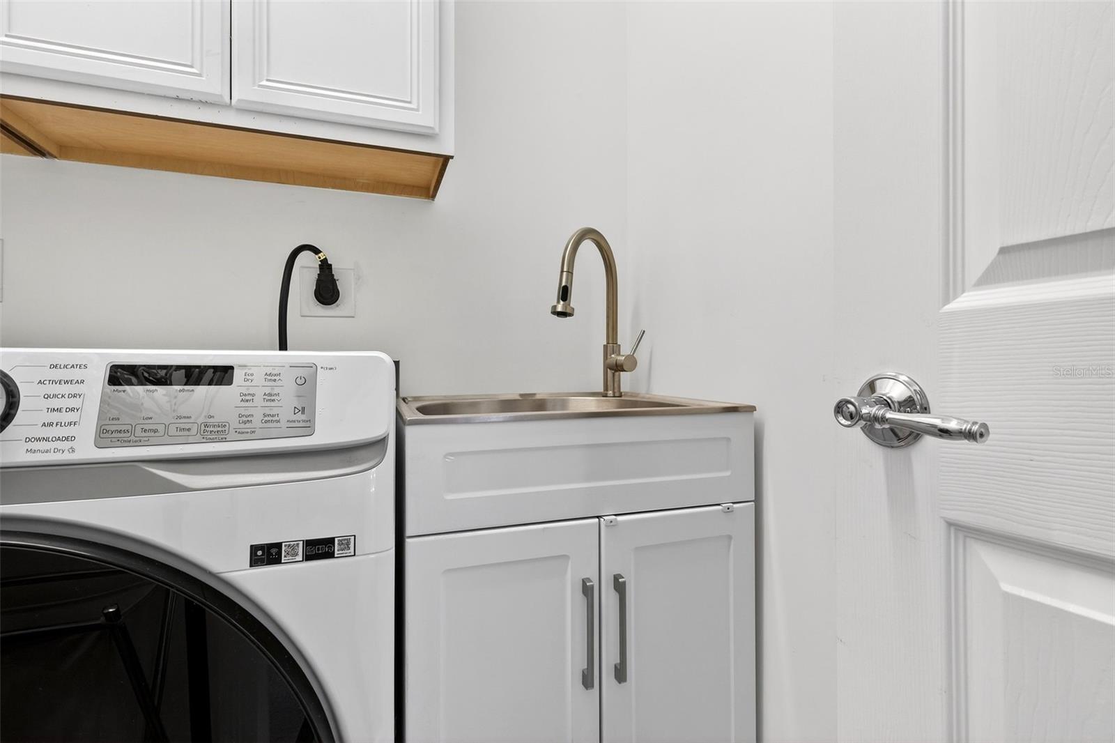 VILLAGEWALK/LK NONAA 01B - Residential