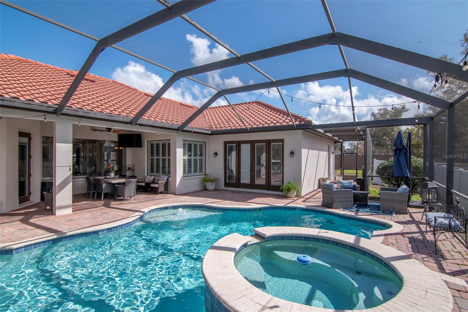 EMERALD CREEK - Residential