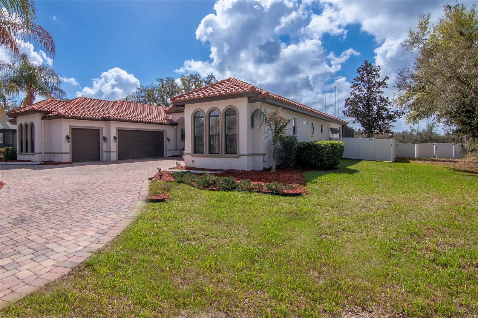 EMERALD CREEK - Residential