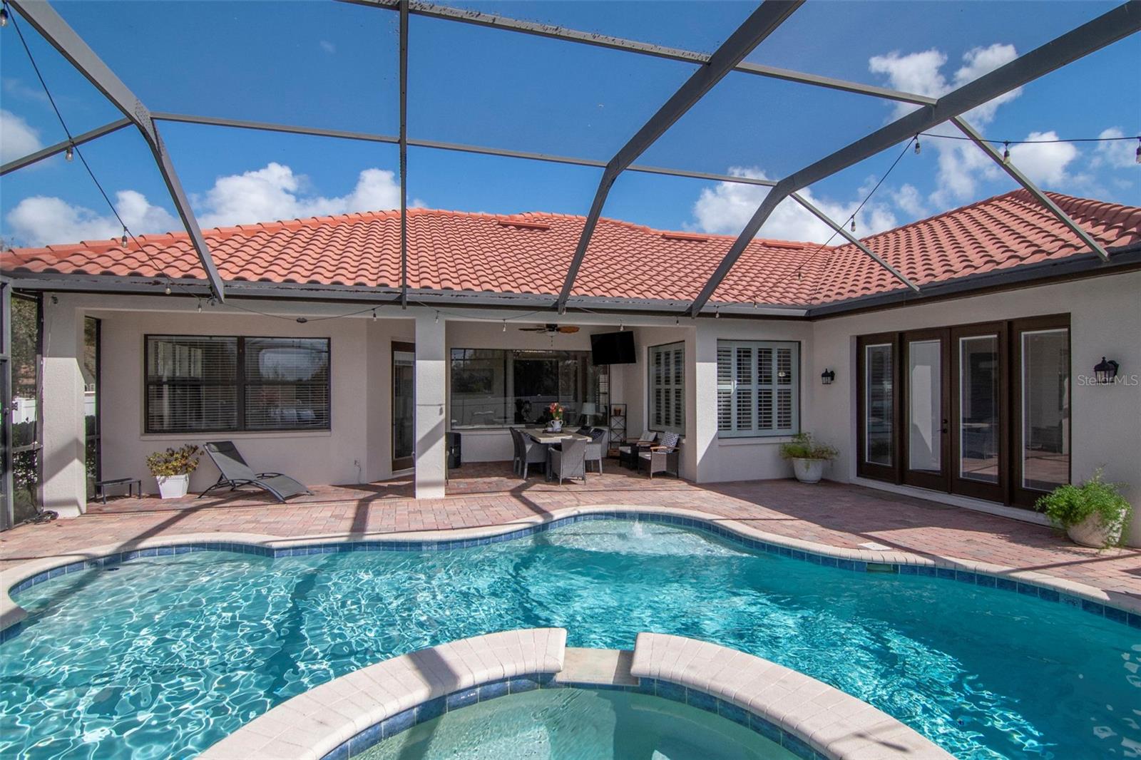 EMERALD CREEK - Residential