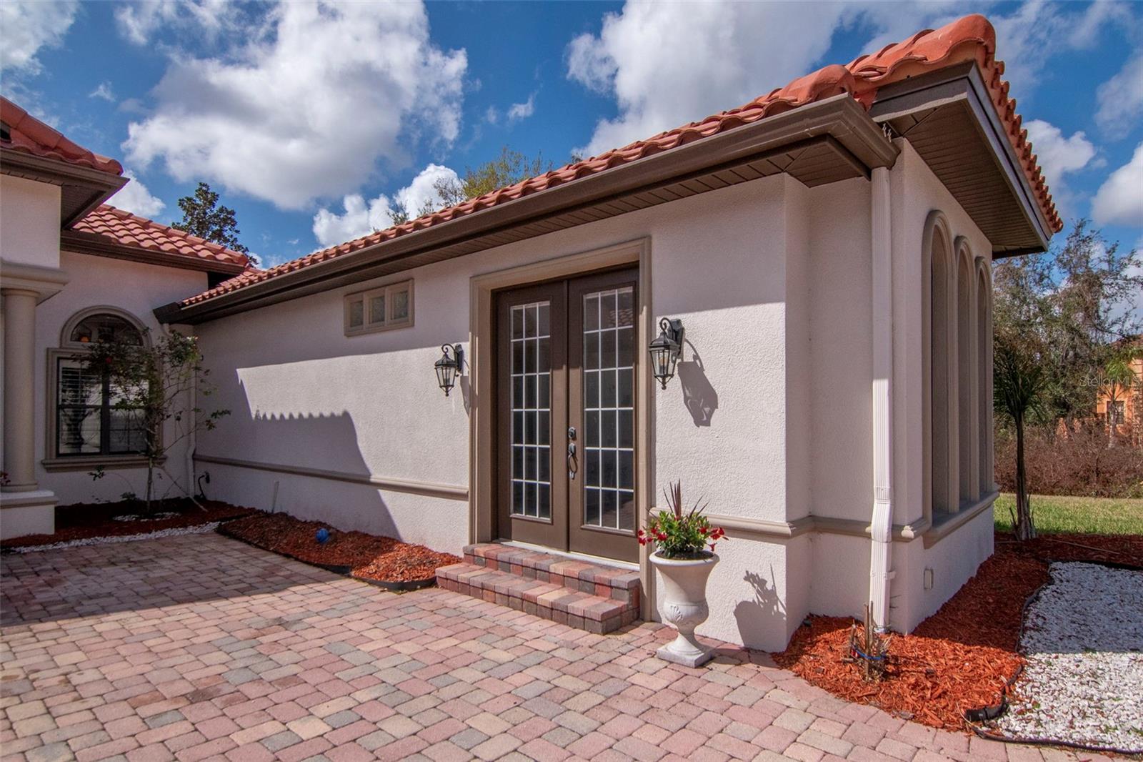 EMERALD CREEK - Residential