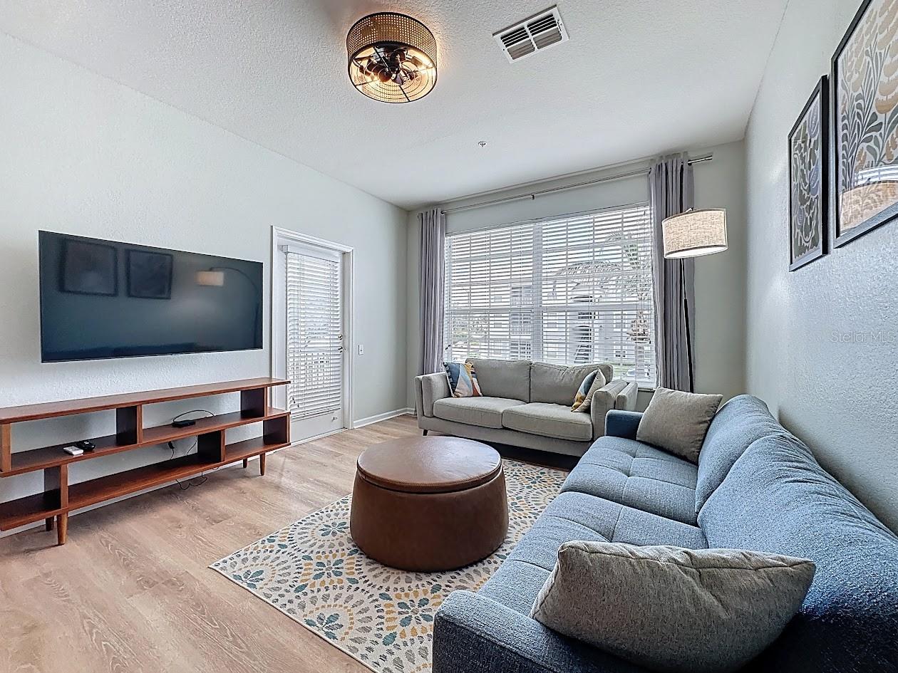 2300 BUTTERFLY PALM WAY 204