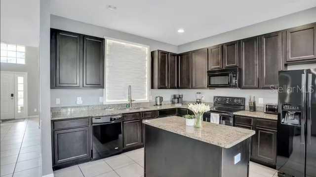 4352 ACORN COURT