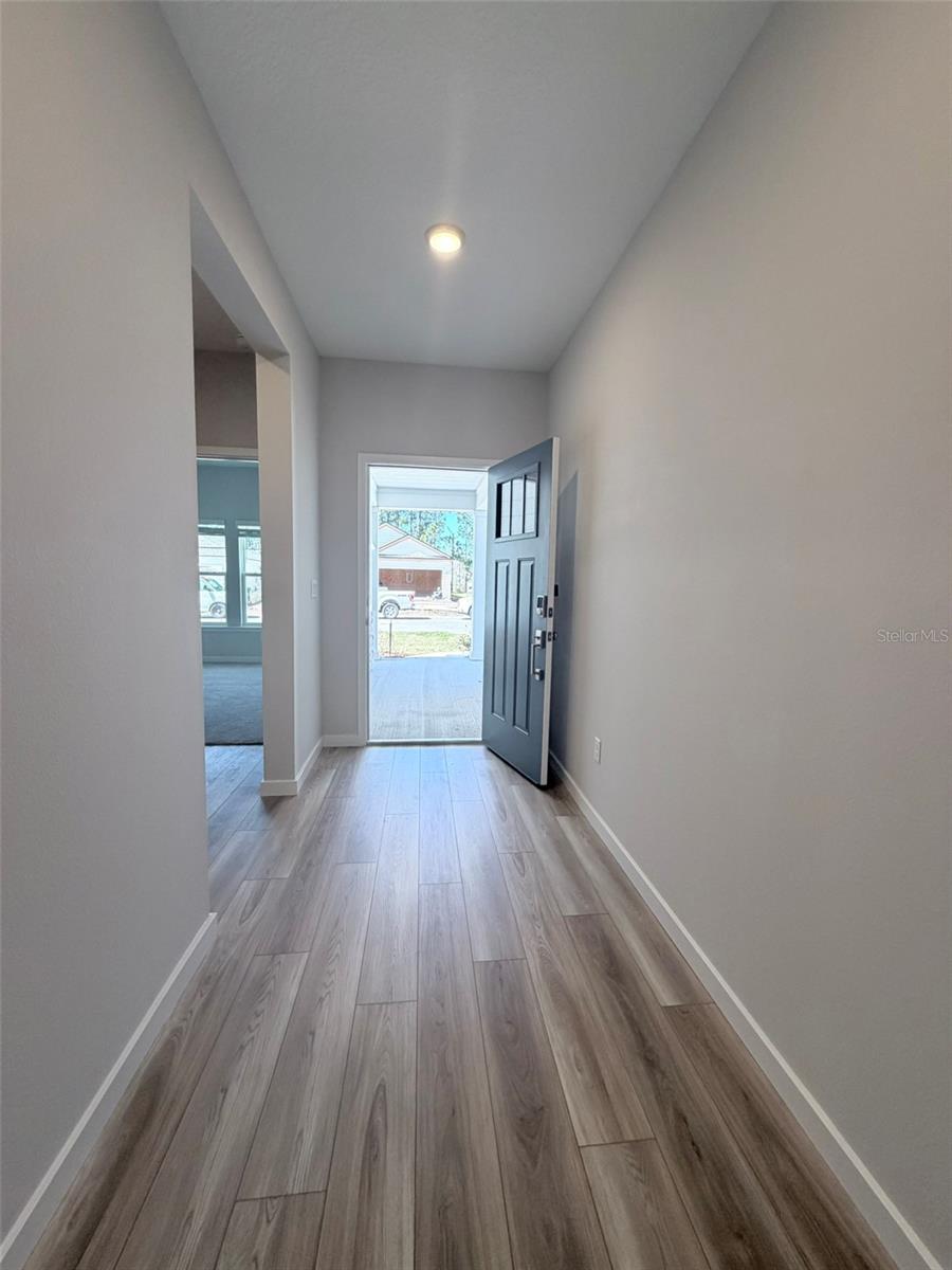 RESERVE EAST - Residential Lease