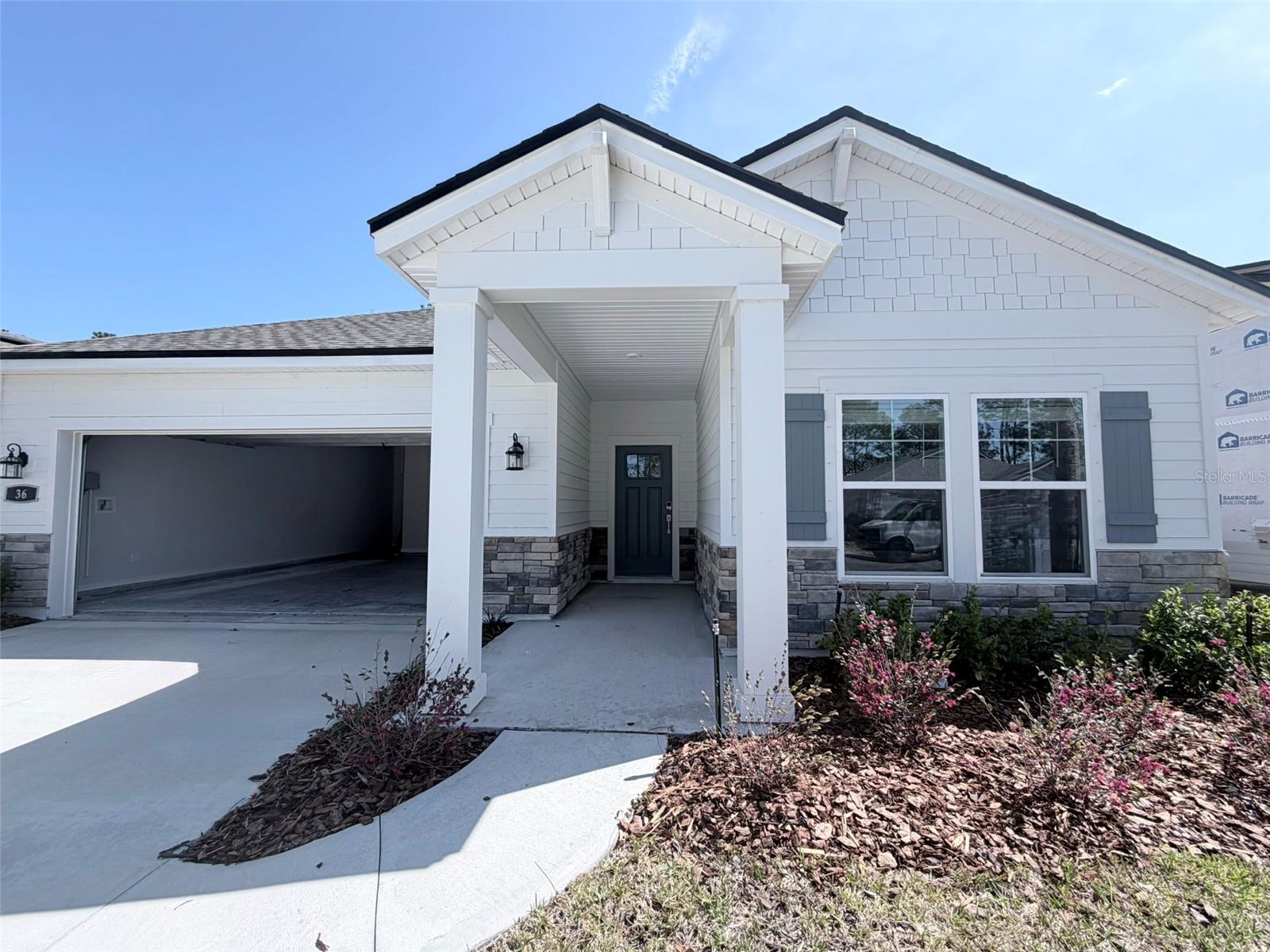 RESERVE EAST - Residential Lease