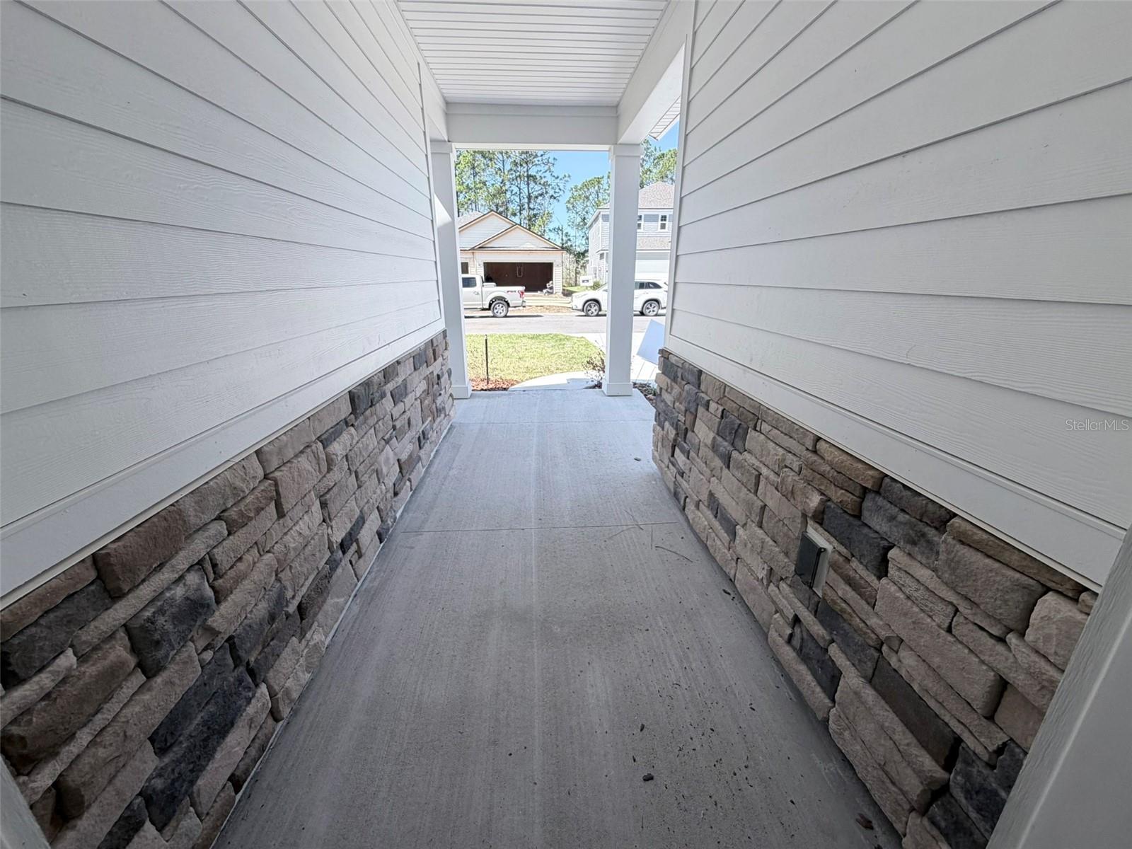 RESERVE EAST - Residential Lease