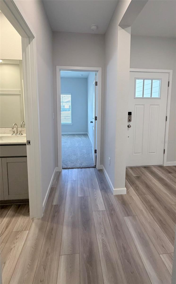 RESERVE EAST - Residential Lease