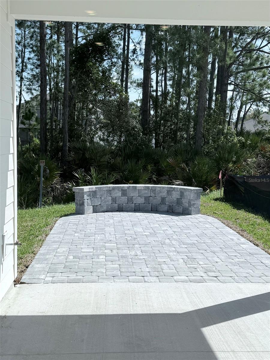 RESERVE EAST - Residential Lease