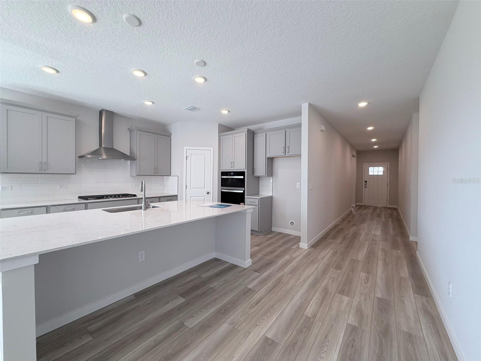 RESERVE EAST - Residential Lease