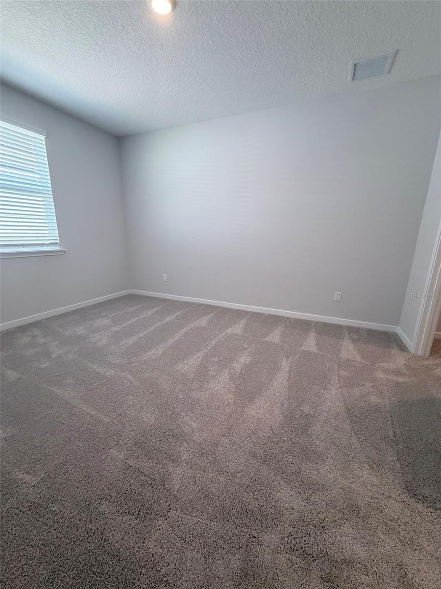 RESERVE EAST - Residential Lease