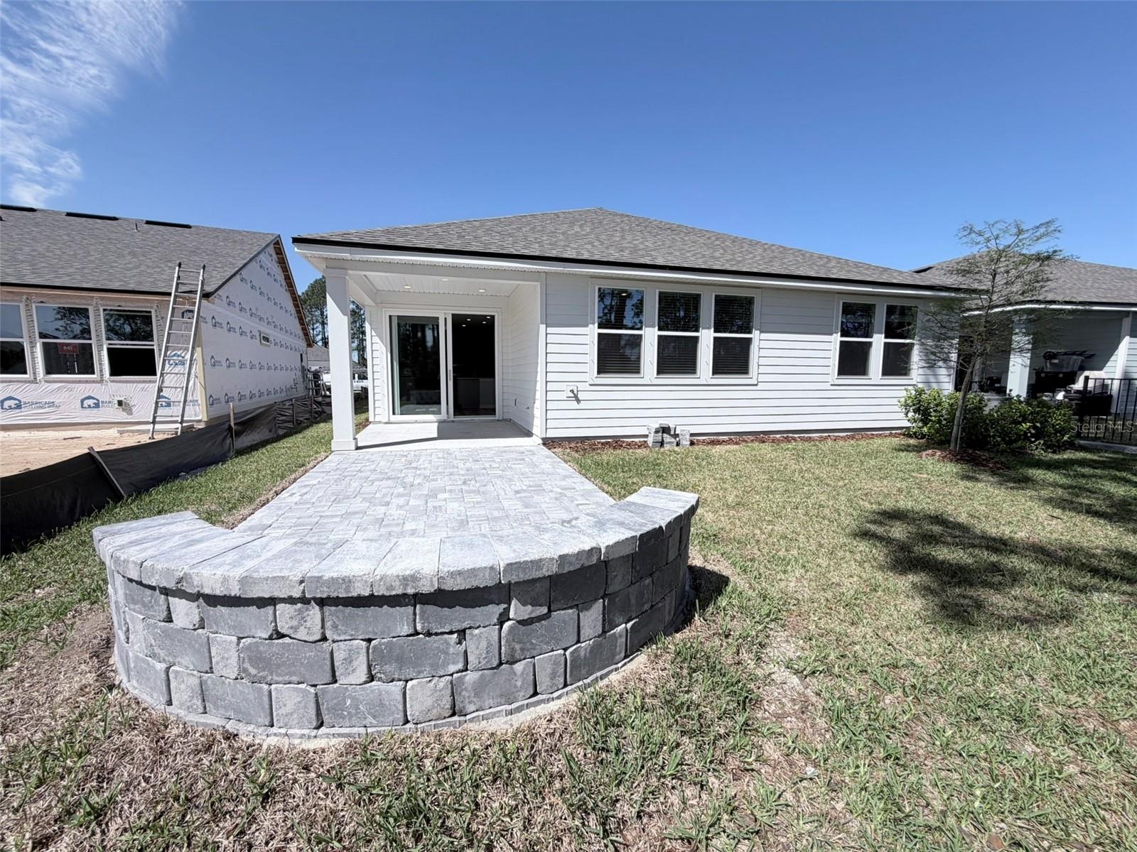 RESERVE EAST - Residential Lease