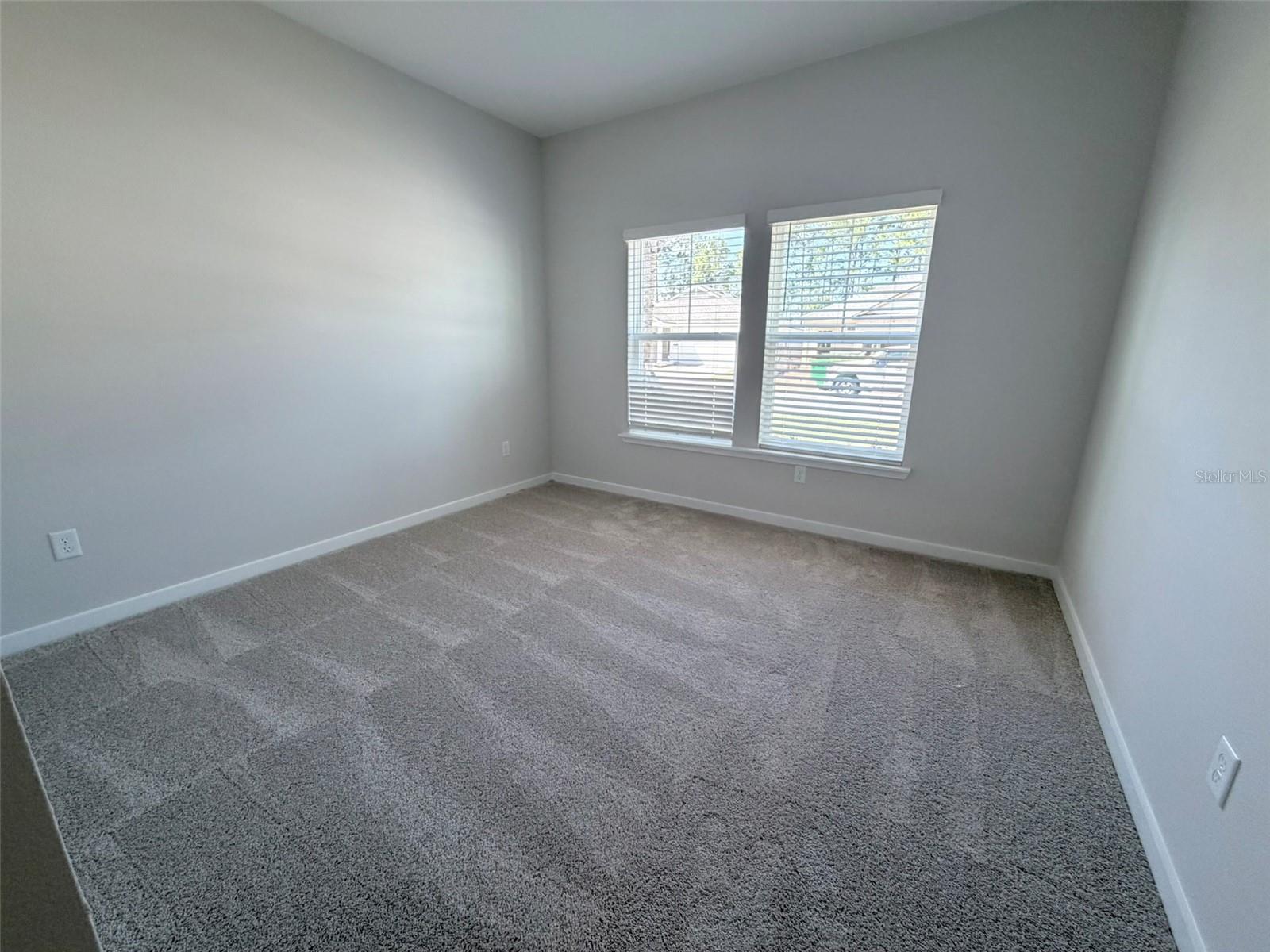 RESERVE EAST - Residential Lease