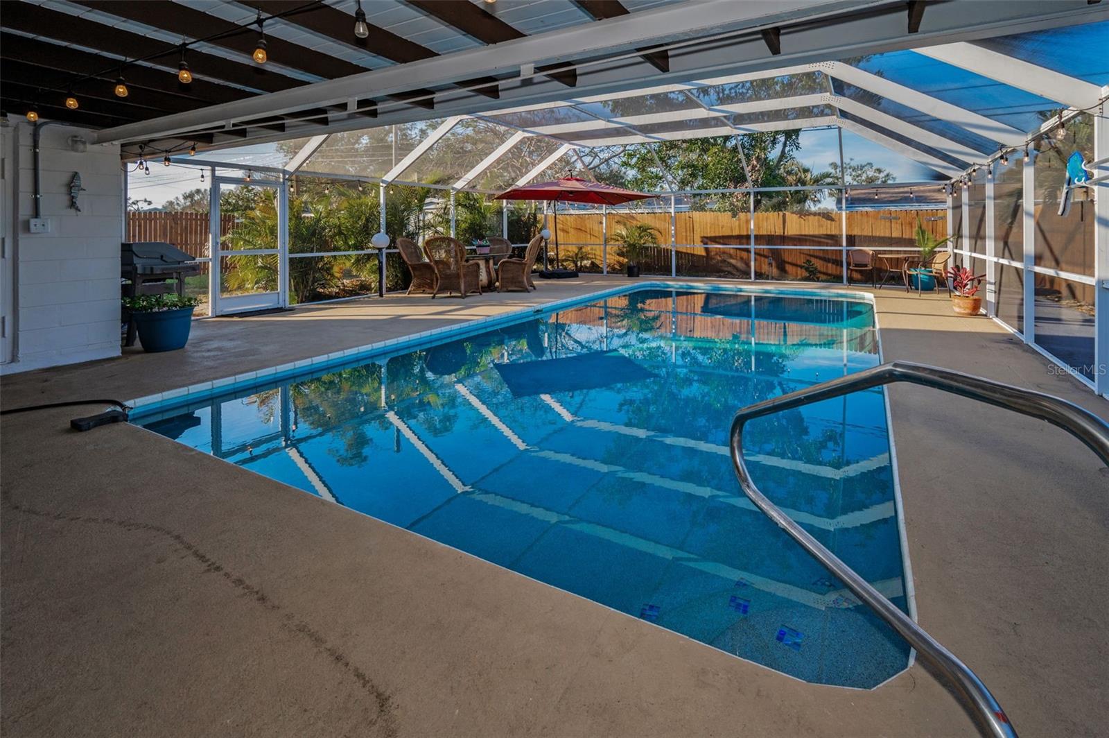 COUNTRY ESTATES 2ND ADD - Residential