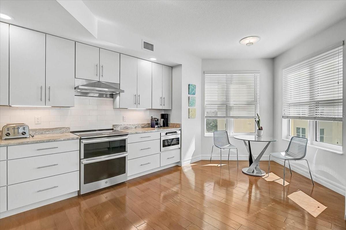 MERIDIAN AT THE OAKS PRESERVE - Residential