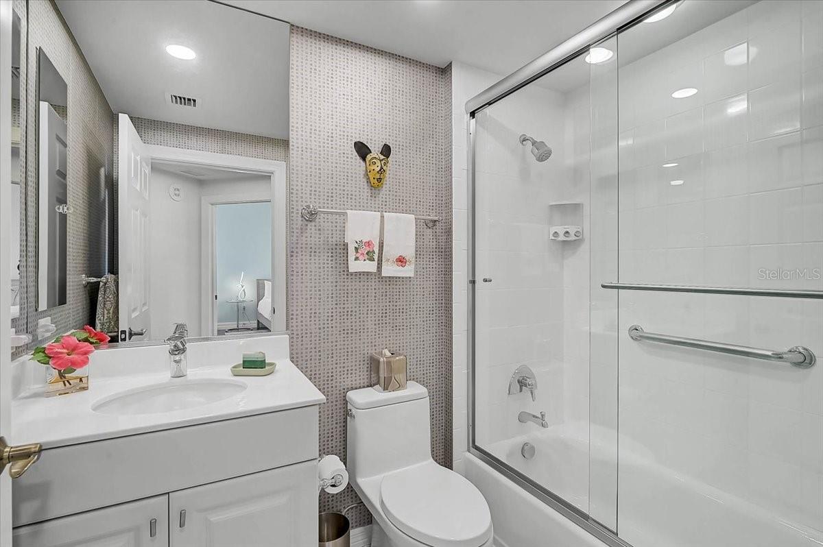 MERIDIAN AT THE OAKS PRESERVE - Residential