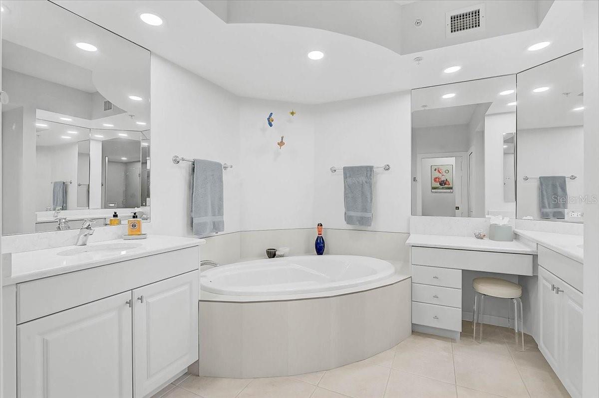 MERIDIAN AT THE OAKS PRESERVE - Residential