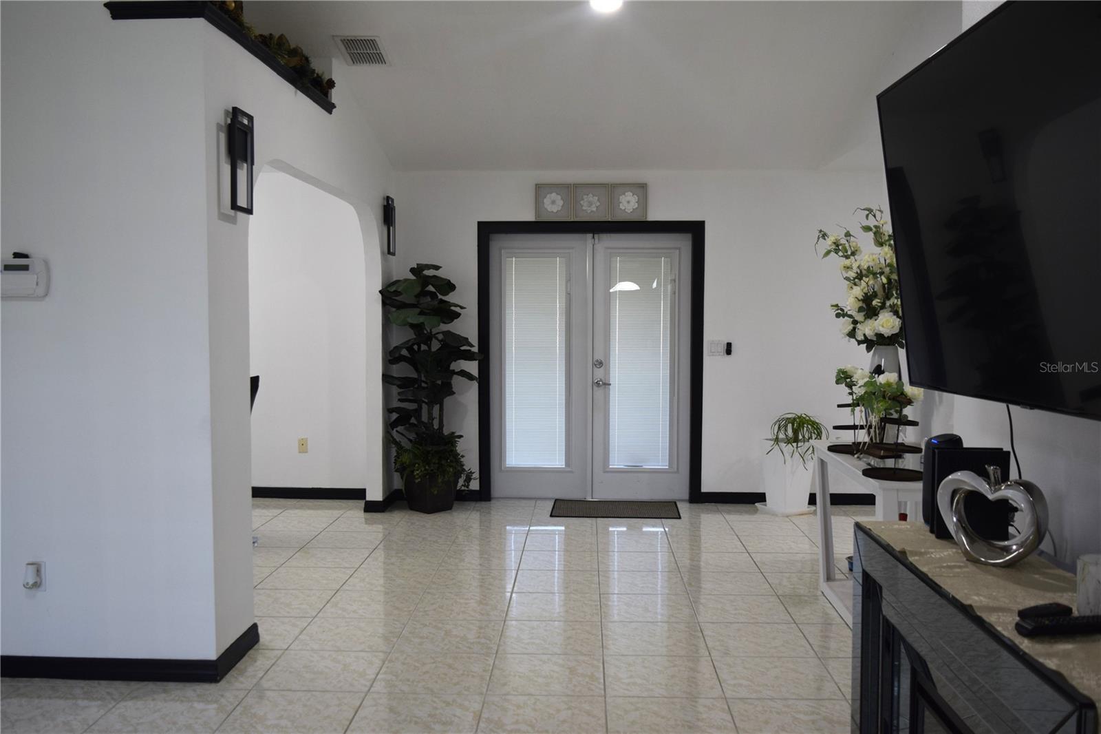 MARION OAKS UN 04 - Residential Lease