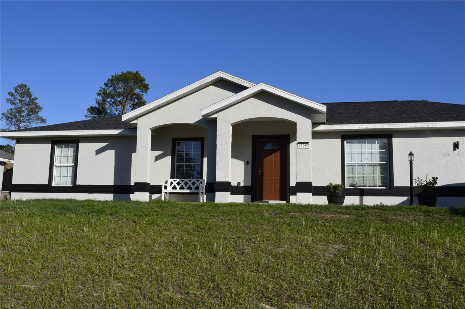 MARION OAKS UN 04 - Residential Lease